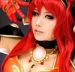 阿莱克斯塔萨COSPLAY：红龙女王活力四射