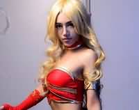 武汉玩家COSPLAY红衣血精灵